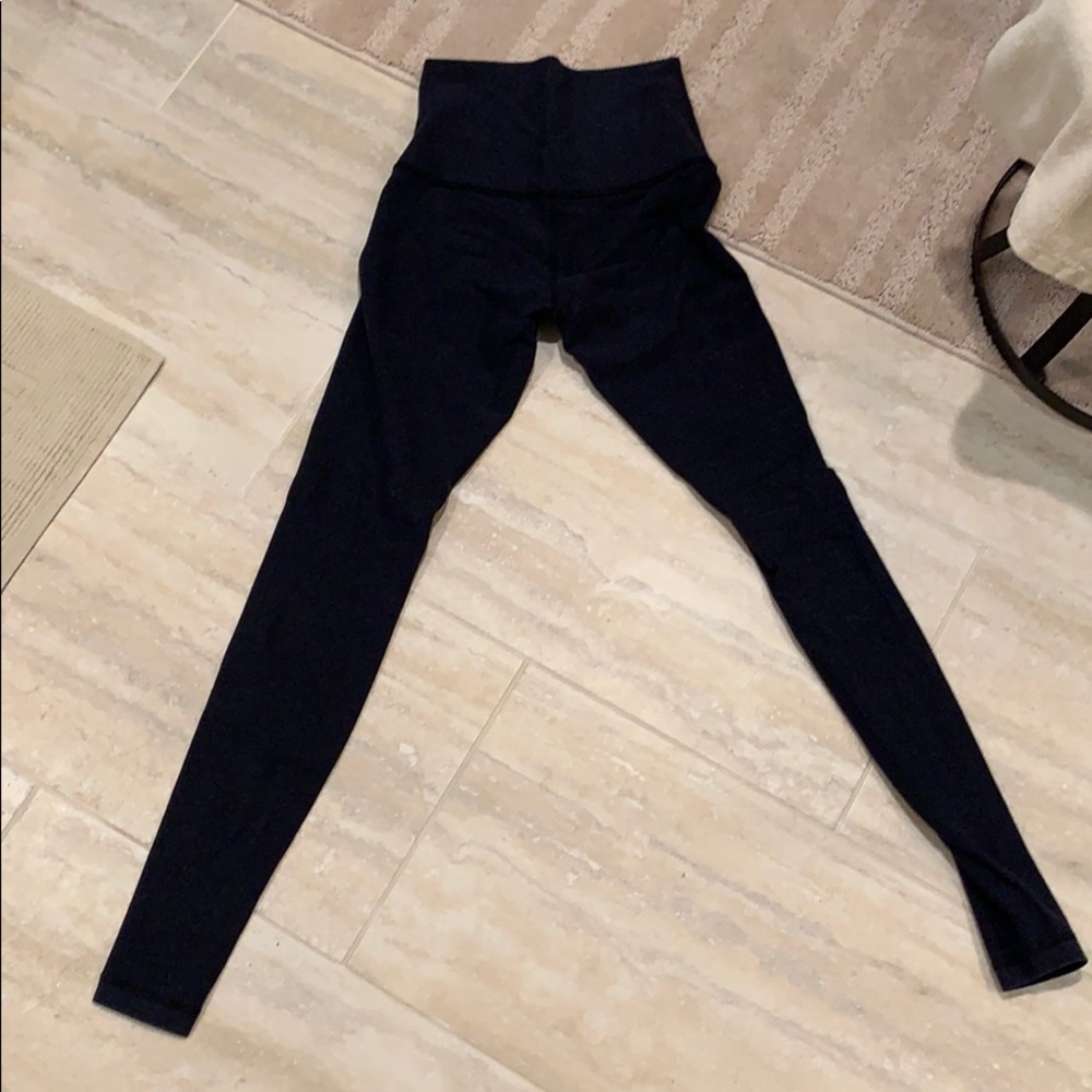 Lululemon leggings size 6.